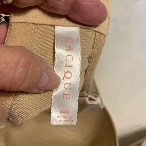 CACIQUE size 44D lightly lined T-shirt bra nude color - Picture 6 of 8